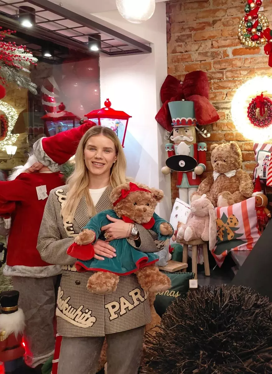 Winnie's Christmas Shop storefront